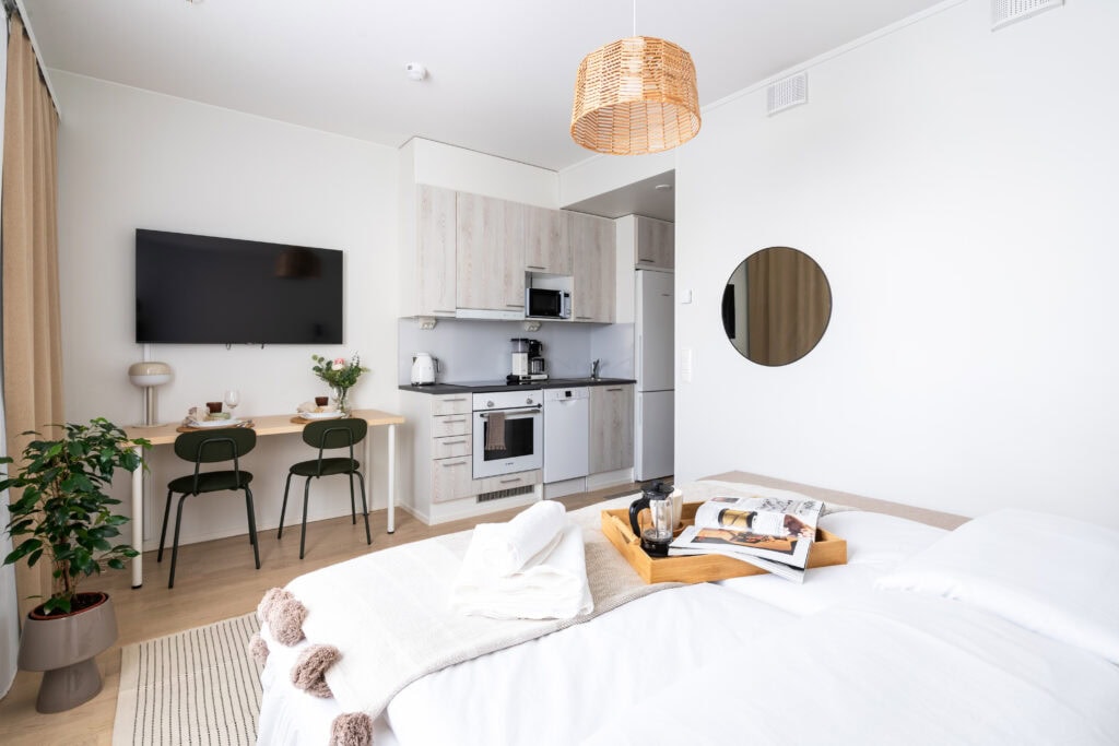 Full kitchen