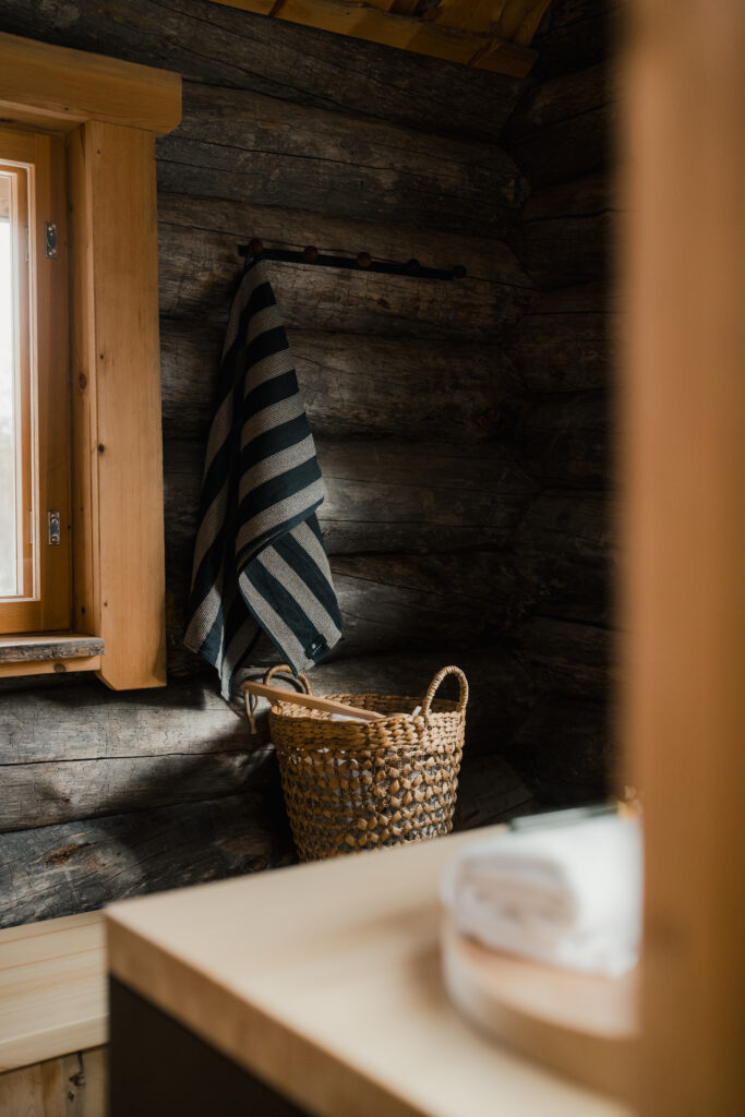 Full bathroom 3