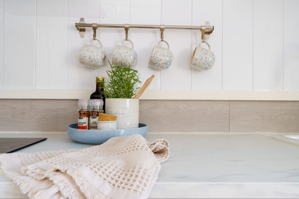 Full kitchen