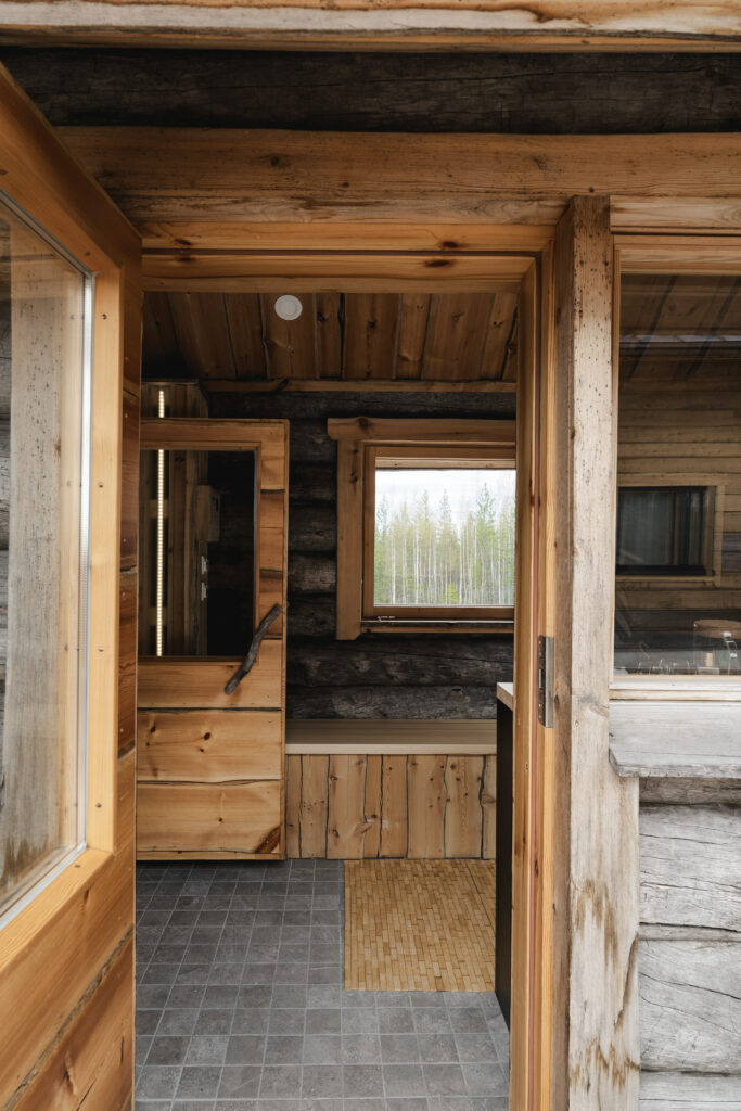 Full bathroom 3