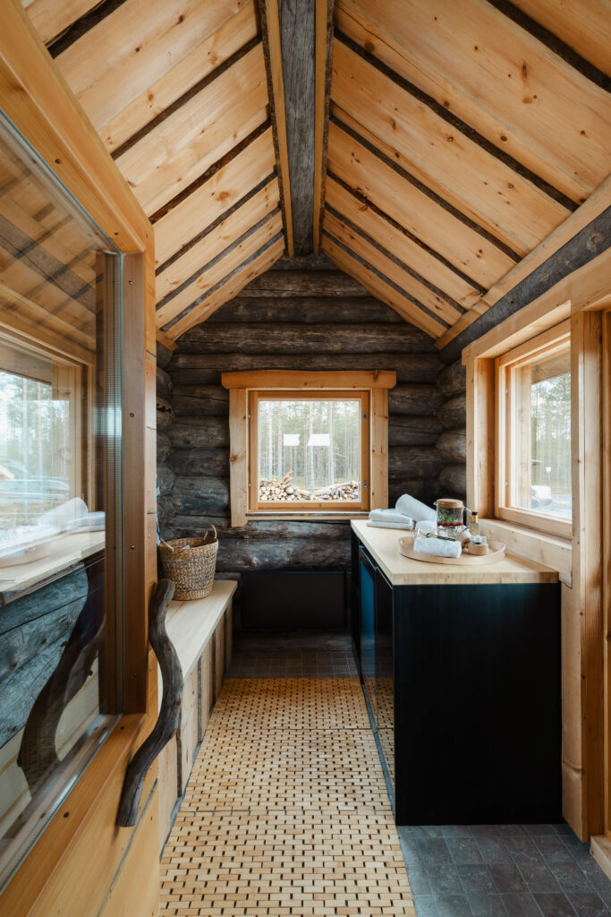 Full bathroom 3