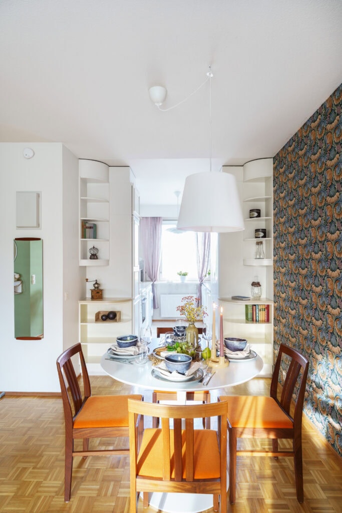 Full kitchen