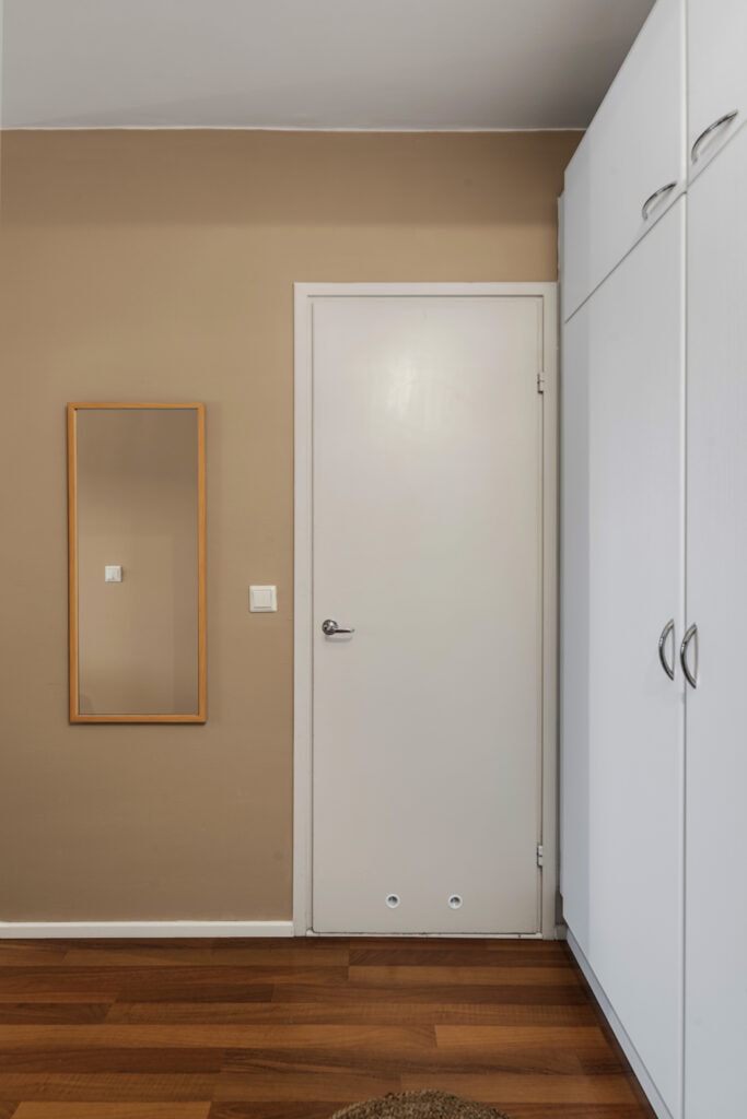 Room 5