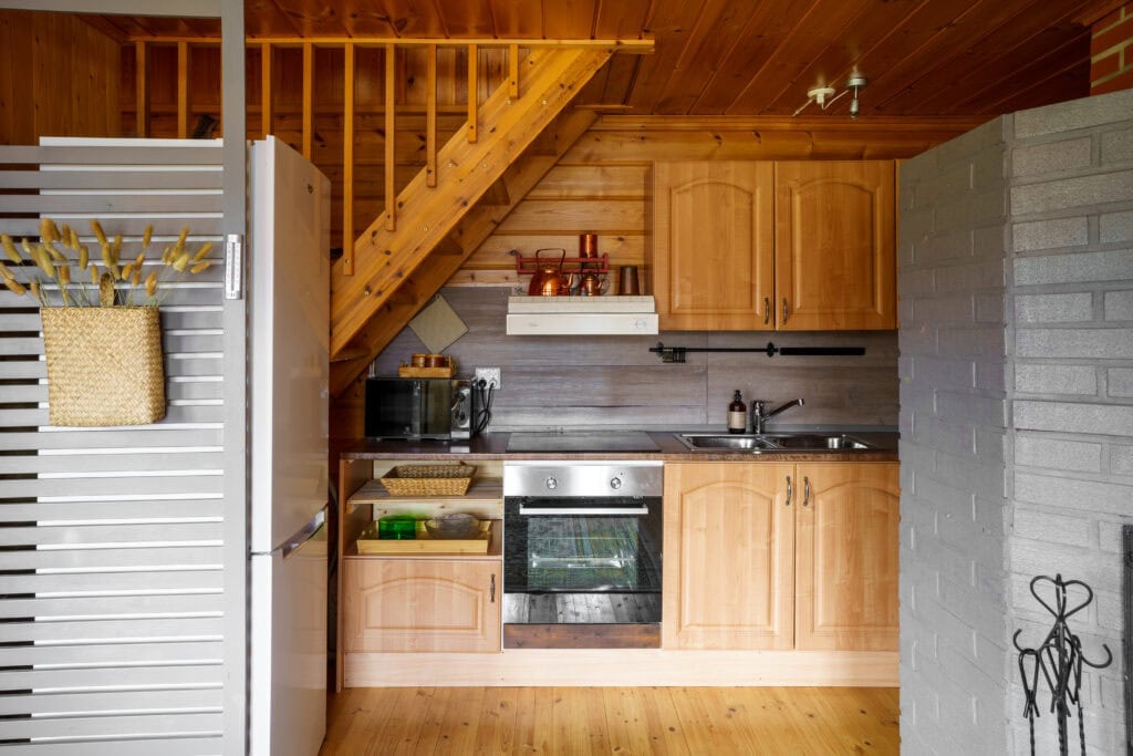 Full kitchen