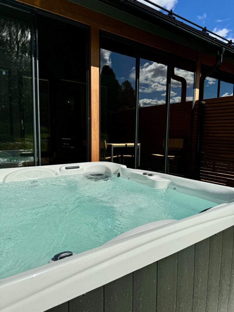 Hot tub