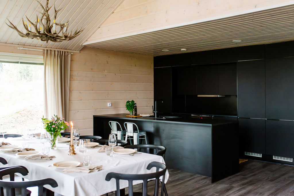 Full kitchen